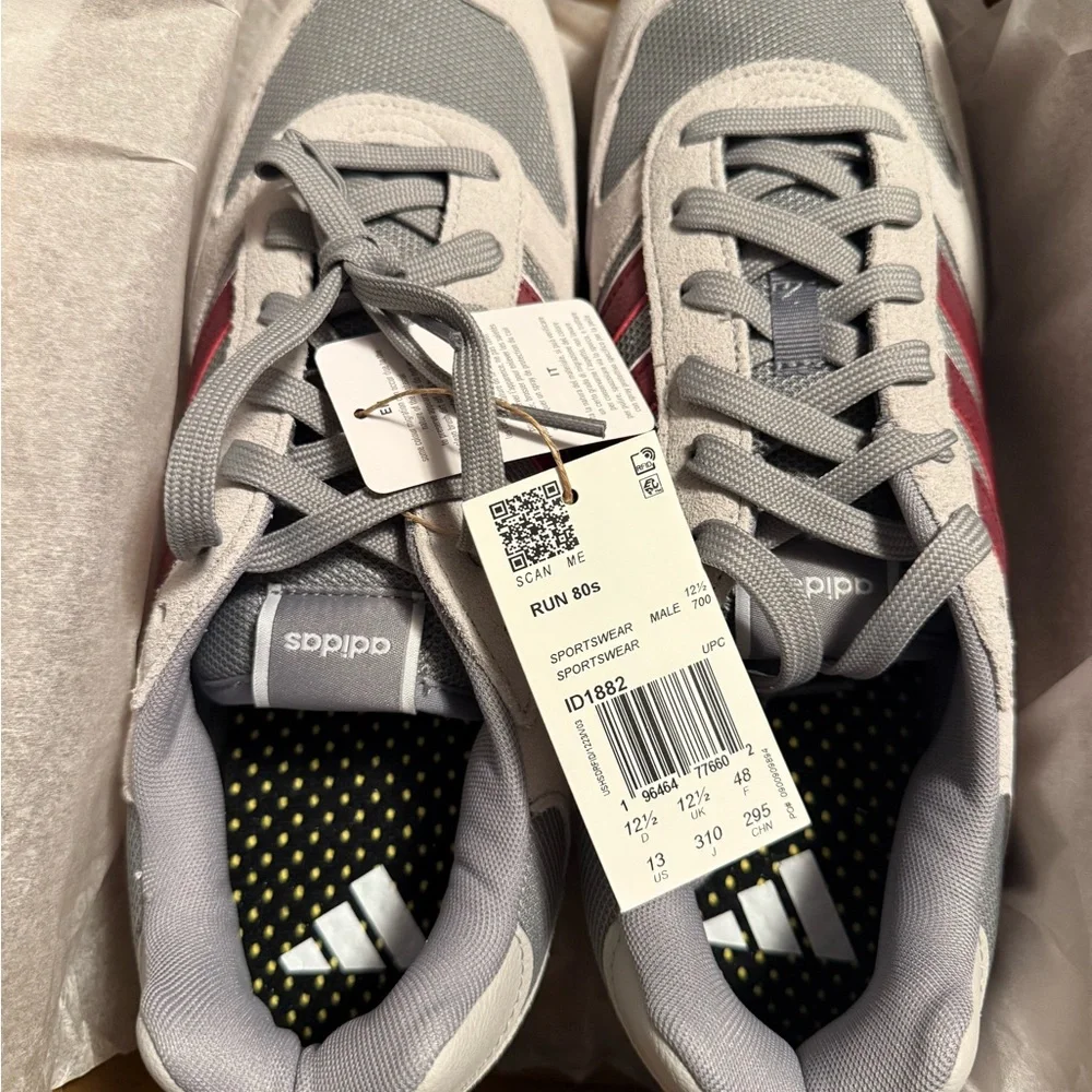 Adidas Men’s '‎ Gray and Red Run 80’s Sneakers size 13